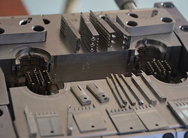 electronic connectors
